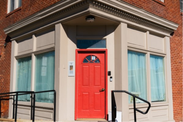 Earl's Place Transitional Housing - Photo 4