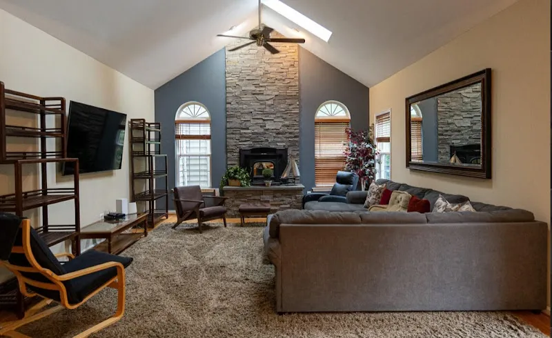 Bay Homes Sober Living - Photo 2