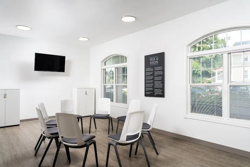 Avenues Recovery Center at Prince Frederick - Photo 4